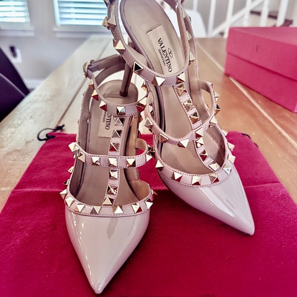 💯 AUTHENTIC VALENTINO HEELS. Size 35 - Picture 2 of 6